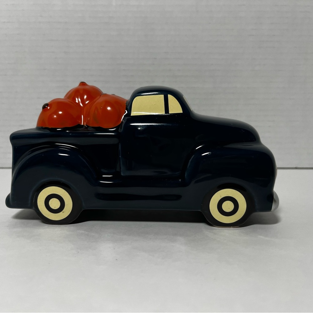 Farmhouse Ceramic Pumpkin Truck Decor